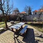 Napfeny Apartmanhaz Lejlighed Eger