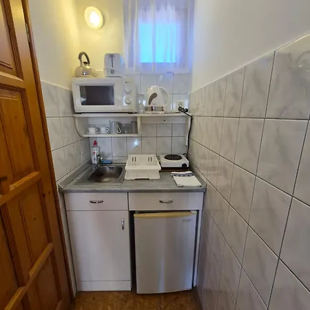 Napfeny Apartmanhaz Апартаменты