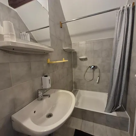 Апартаменты Napfeny Apartmanhaz *