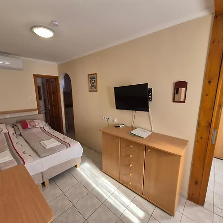 Napfeny Apartmanhaz Lägenhet *