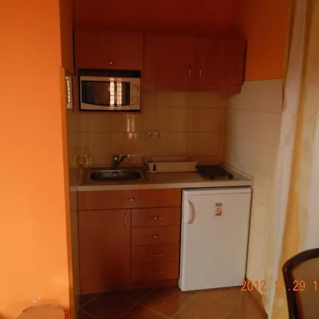 Lägenhet Napfeny Apartmanhaz *