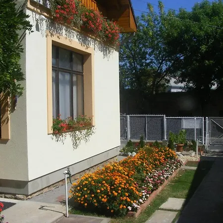 Napfeny Apartmanhaz