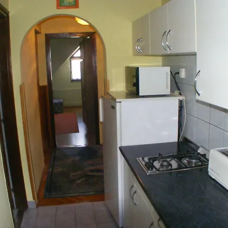 Napfeny Apartmanhaz *